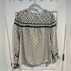 Pretty Crown & Ivy Long Sleeve Blouse